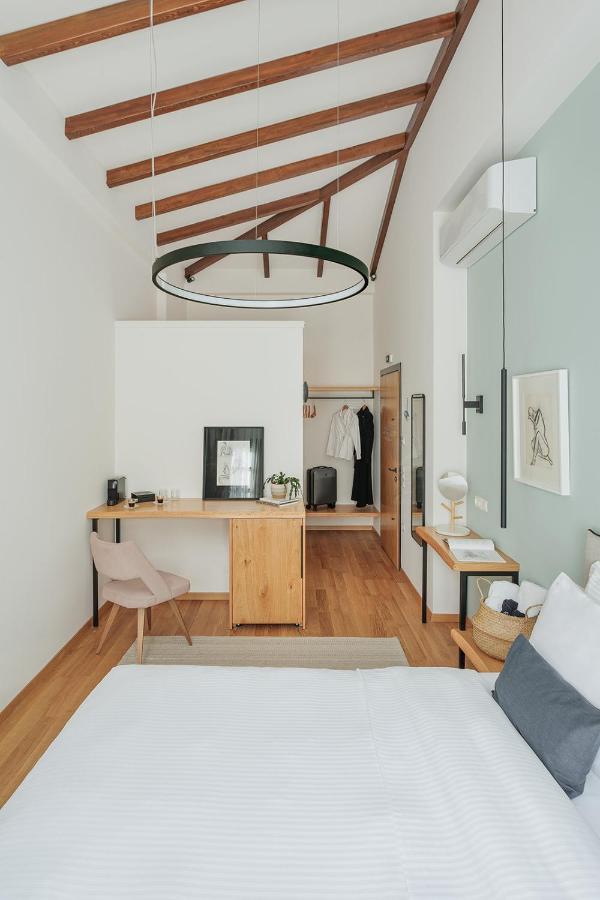Petrou Suites 约阿尼纳 外观 照片